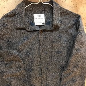 Casual Black with Navy Highlights On The Byas.